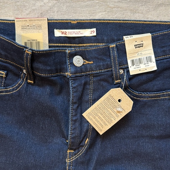 NWT Levi’s 311 Shaping Slim Blue Jeans - Picture 3 of 4